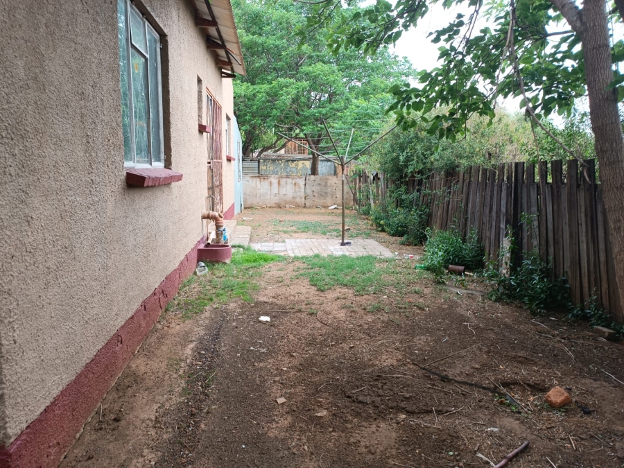 To Let 2 Bedroom Property for Rent in Mullerstuine Gauteng