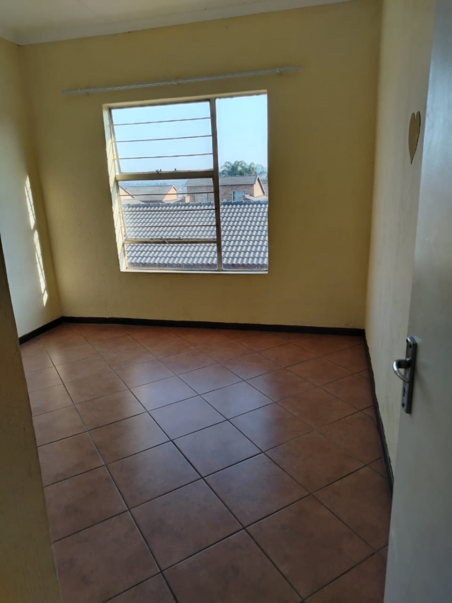 To Let 2 Bedroom Property for Rent in Honeydew Gauteng