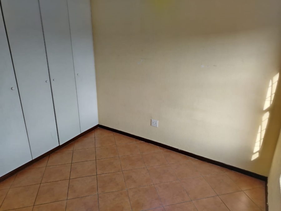 To Let 2 Bedroom Property for Rent in Honeydew Gauteng