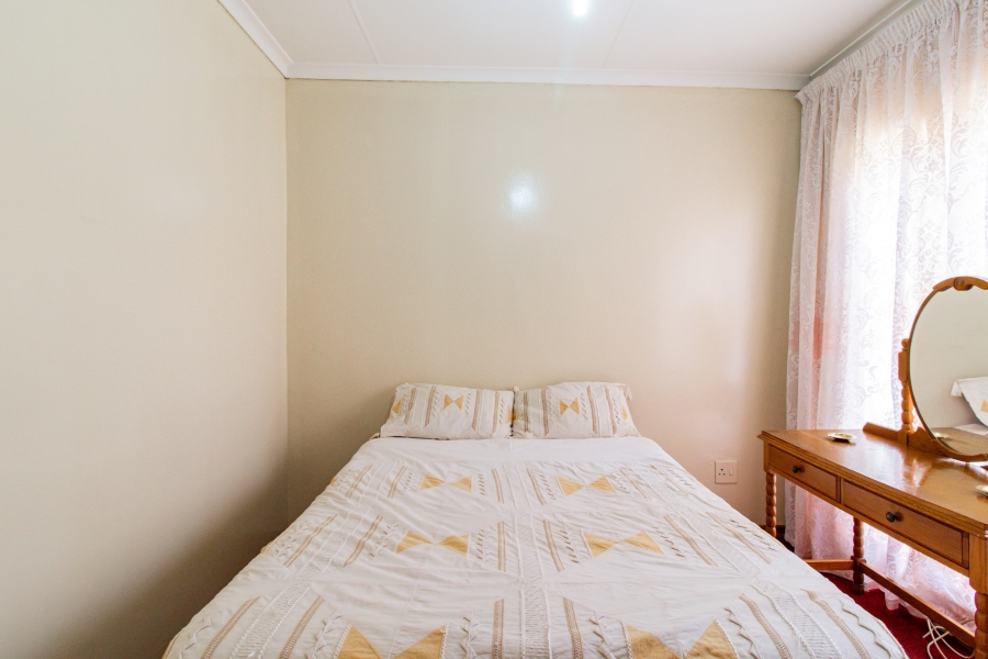 4 Bedroom Property for Sale in Lenasia Gauteng