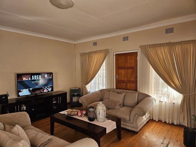 To Let 3 Bedroom Property for Rent in Primrose Gauteng