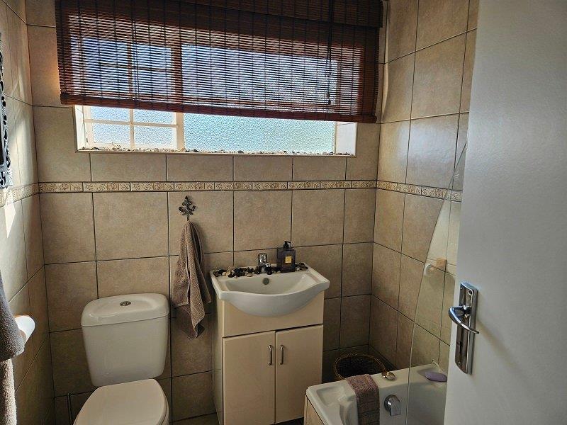 To Let 3 Bedroom Property for Rent in Primrose Gauteng