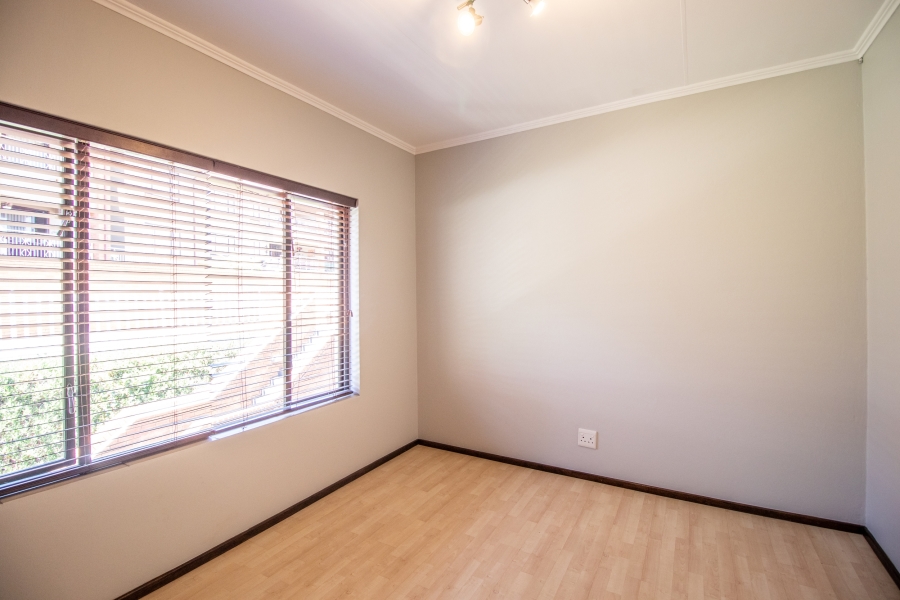 2 Bedroom Property for Sale in Glenvista Gauteng