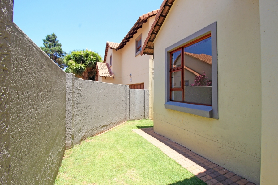 To Let 5 Bedroom Property for Rent in Oriel Gauteng