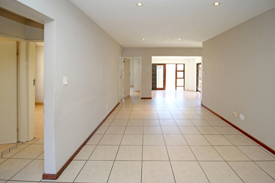 To Let 5 Bedroom Property for Rent in Oriel Gauteng