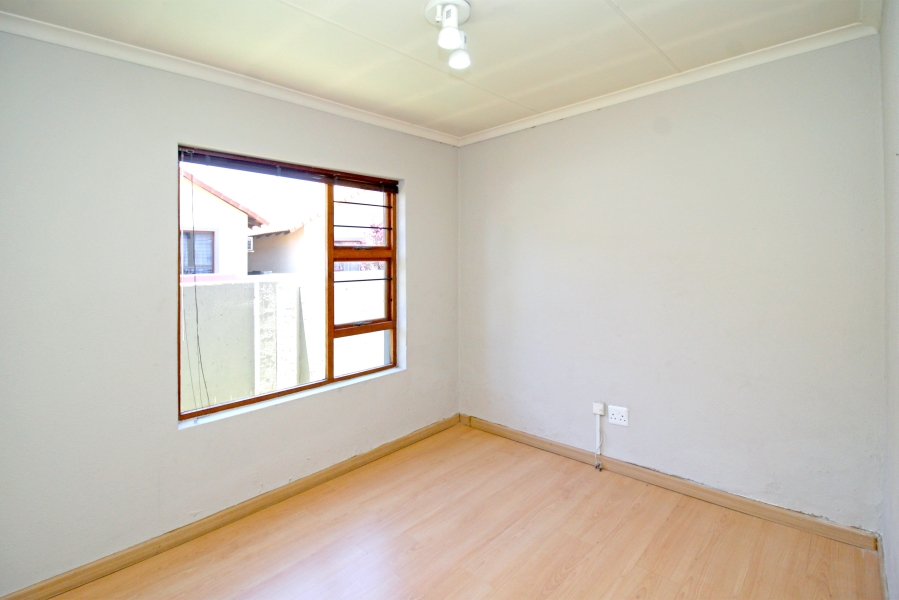 To Let 5 Bedroom Property for Rent in Oriel Gauteng