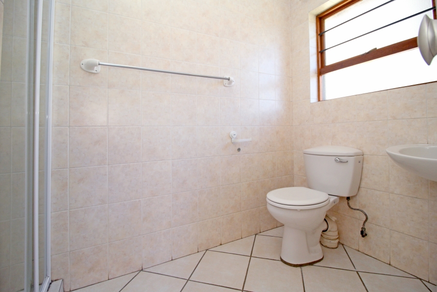 To Let 5 Bedroom Property for Rent in Oriel Gauteng