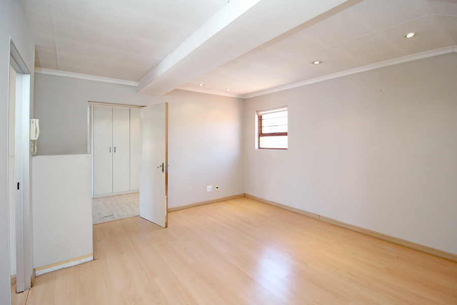 To Let 5 Bedroom Property for Rent in Oriel Gauteng