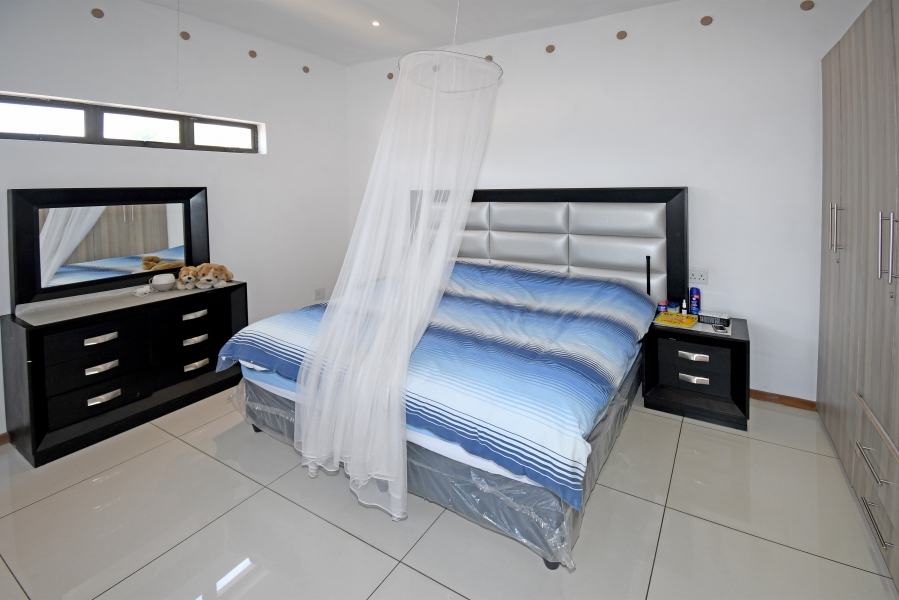 6 Bedroom Property for Sale in Homestead Park Gauteng