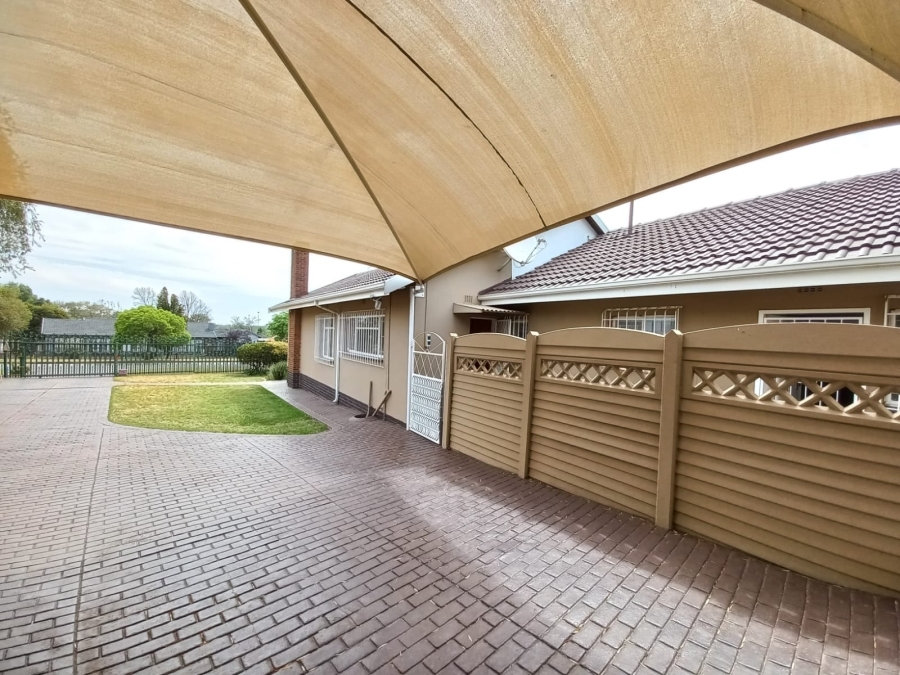 3 Bedroom Property for Sale in Dalpark Gauteng