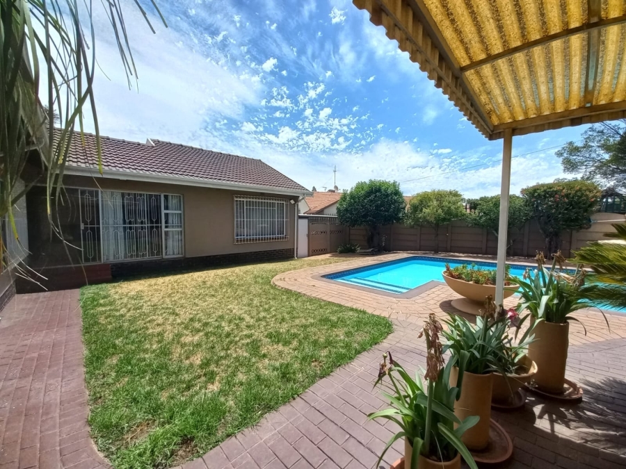 3 Bedroom Property for Sale in Dalpark Gauteng