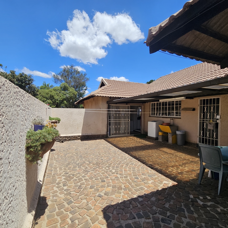 3 Bedroom Property for Sale in Croydon Gauteng