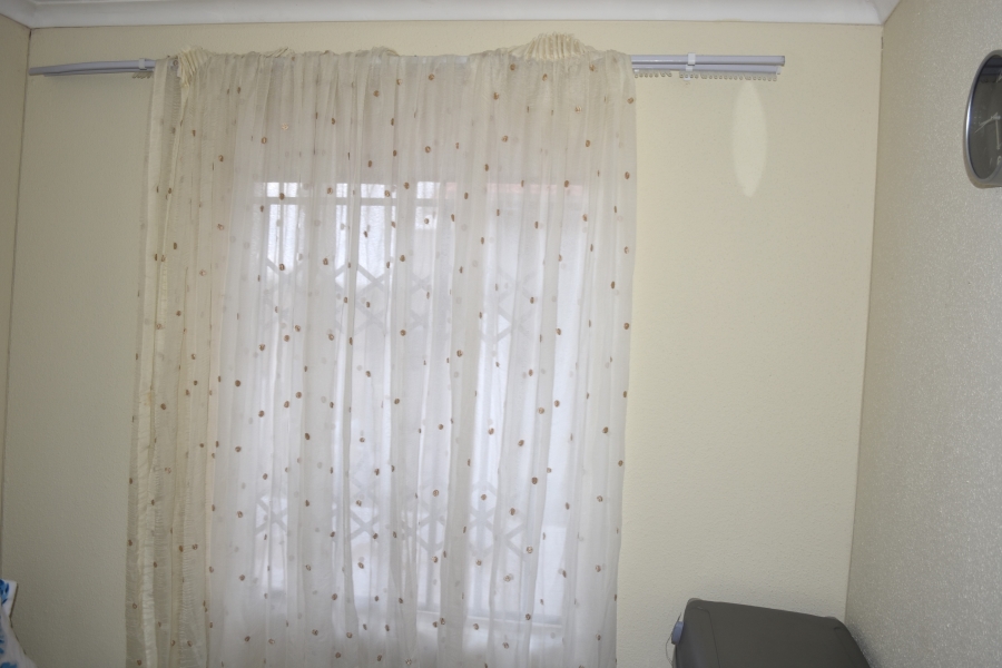 To Let 3 Bedroom Property for Rent in Rosslyn Gauteng