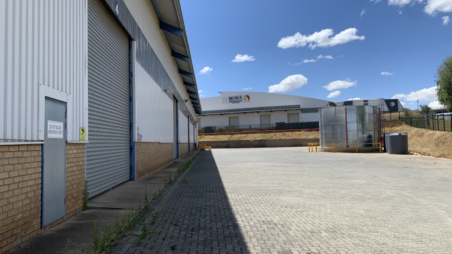 To Let commercial Property for Rent in Elandshaven Gauteng