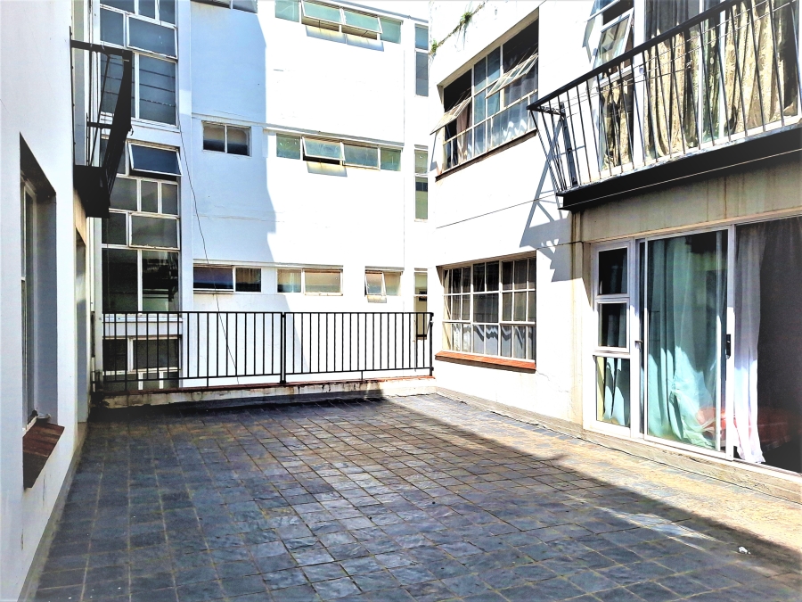 2 Bedroom Property for Sale in Braamfontein Gauteng