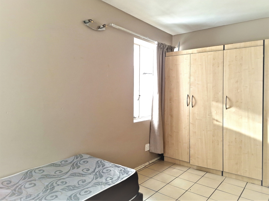 2 Bedroom Property for Sale in Braamfontein Gauteng