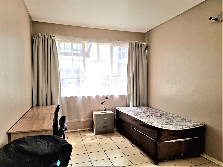 2 Bedroom Property for Sale in Braamfontein Gauteng