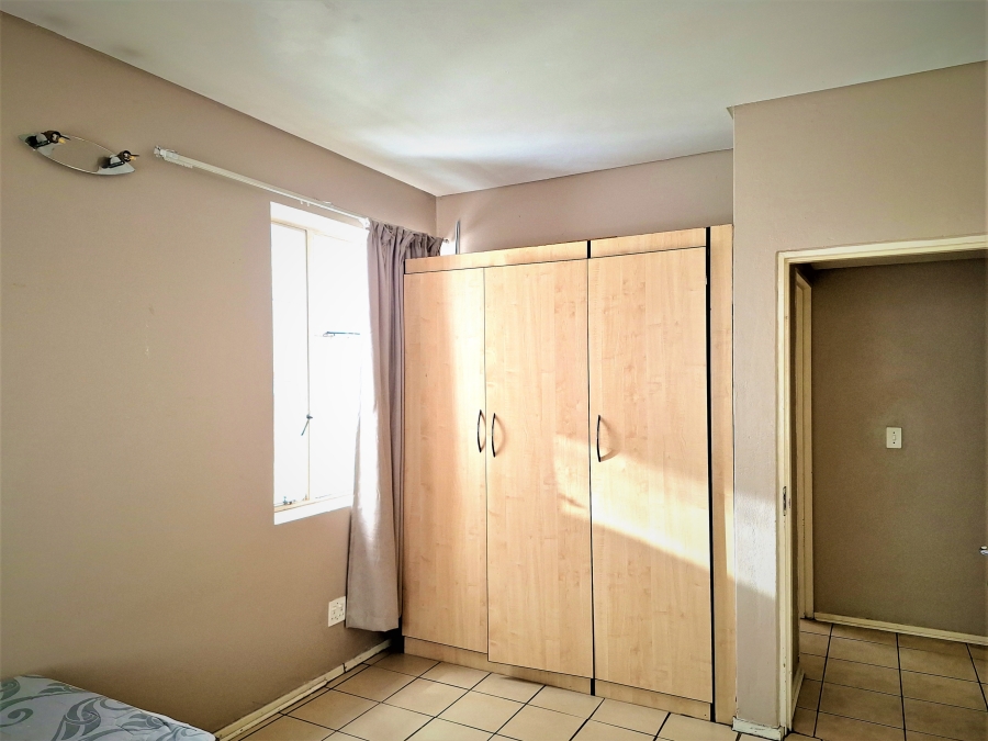 2 Bedroom Property for Sale in Braamfontein Gauteng