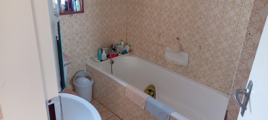 3 Bedroom Property for Sale in Lindhaven Gauteng