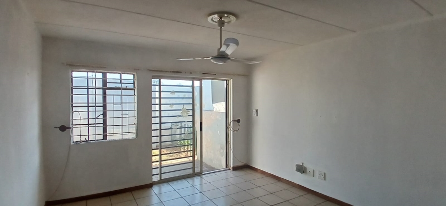 2 Bedroom Property for Sale in Farrar Park Gauteng