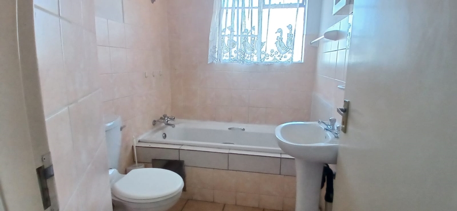 2 Bedroom Property for Sale in Farrar Park Gauteng