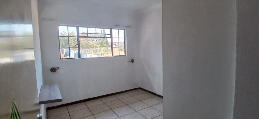 2 Bedroom Property for Sale in Farrar Park Gauteng