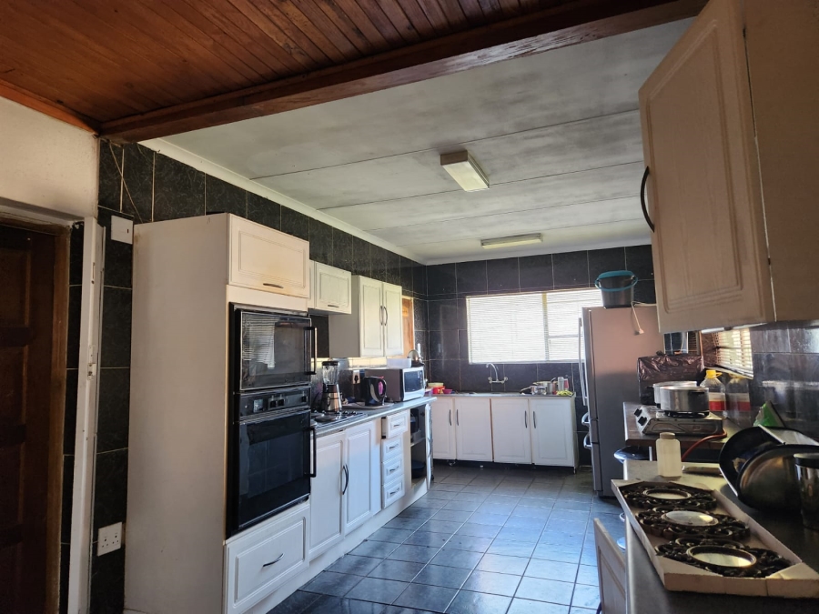 3 Bedroom Property for Sale in Birchleigh North Gauteng