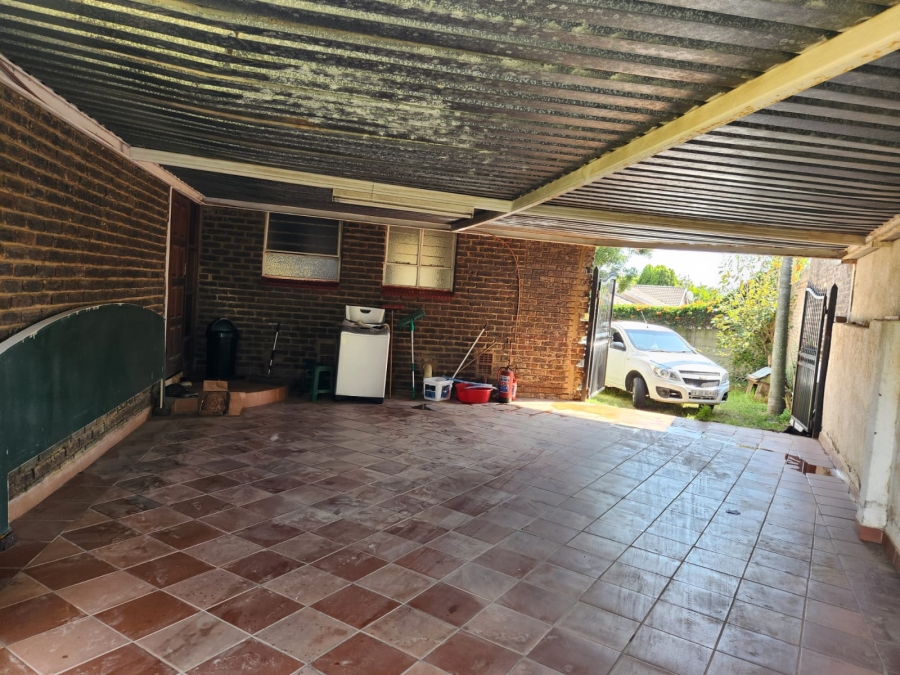 3 Bedroom Property for Sale in Birchleigh North Gauteng