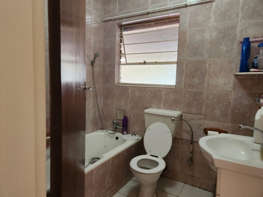 3 Bedroom Property for Sale in Birchleigh North Gauteng