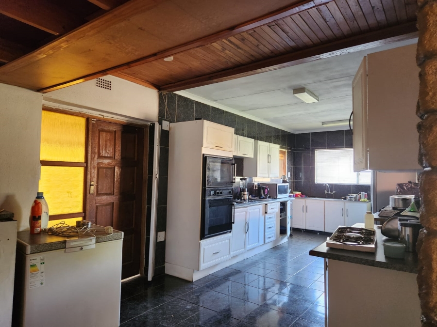 3 Bedroom Property for Sale in Birchleigh North Gauteng