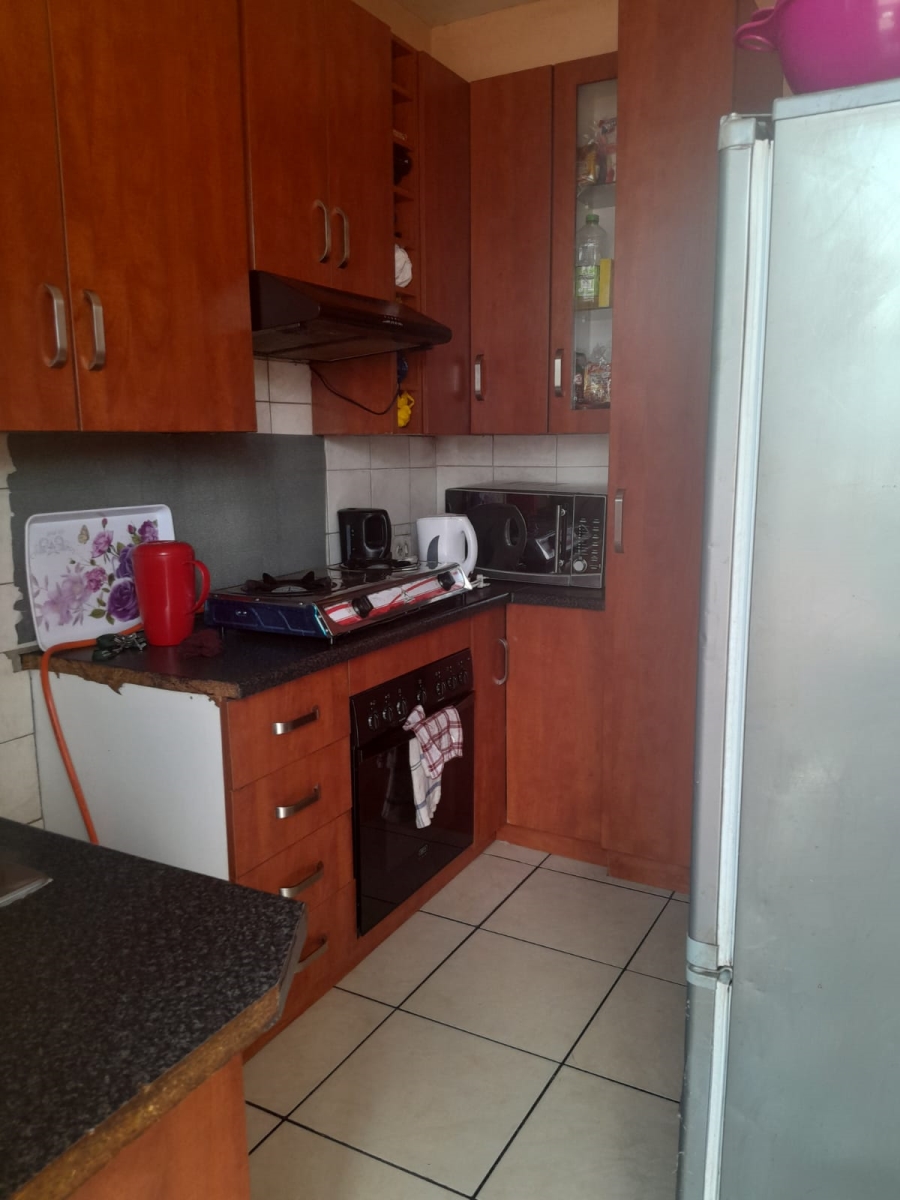 To Let 1 Bedroom Property for Rent in Kempton Park Central Gauteng