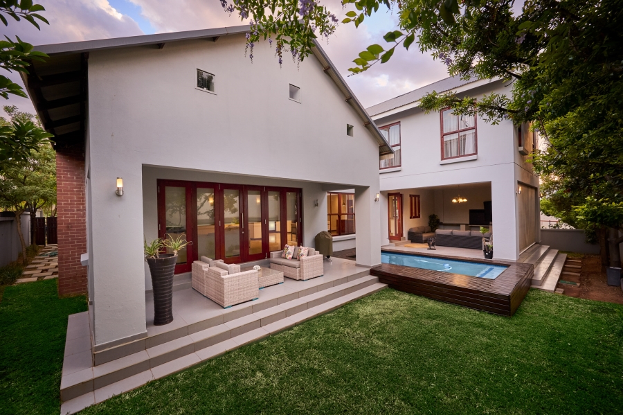 4 Bedroom Property for Sale in Waterfall Country Village Gauteng