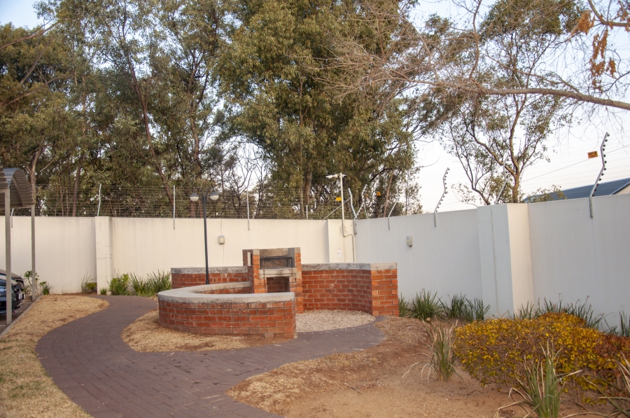 2 Bedroom Property for Sale in Carlswald Gauteng