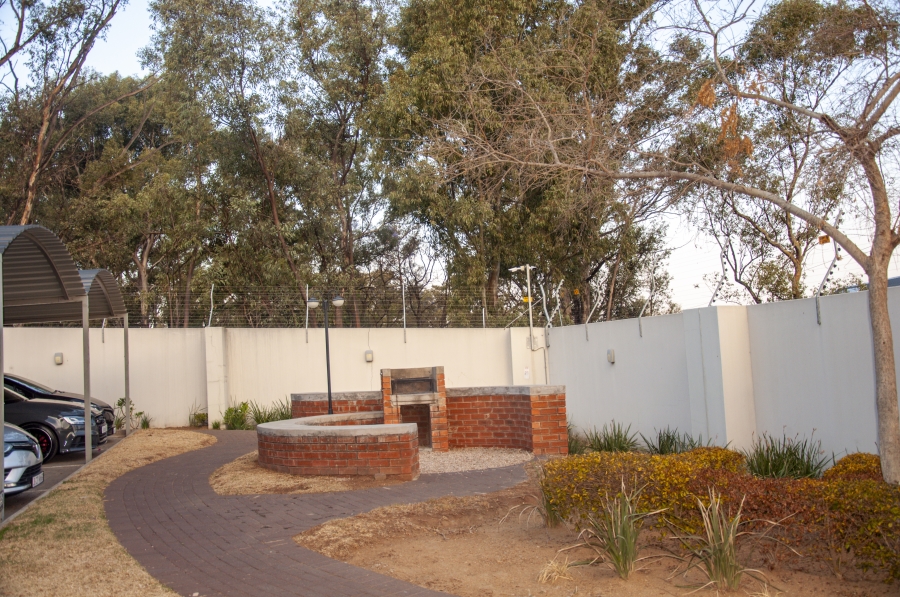 2 Bedroom Property for Sale in Carlswald Gauteng