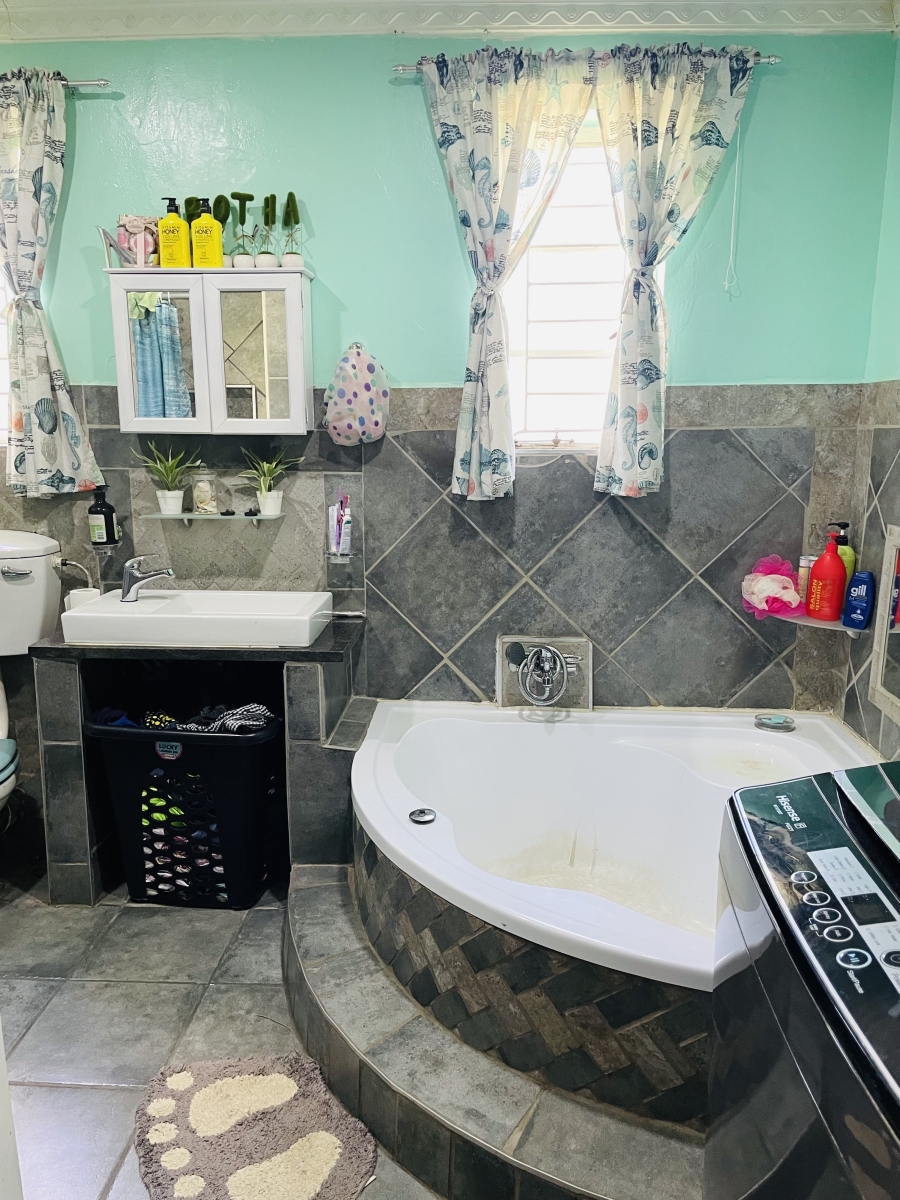 4 Bedroom Property for Sale in Krugersdorp West Gauteng