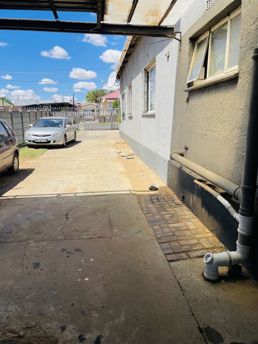 4 Bedroom Property for Sale in Krugersdorp West Gauteng