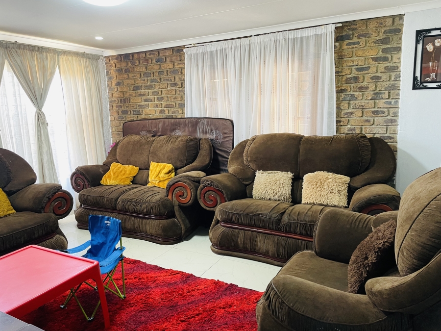 3 Bedroom Property for Sale in Boltonia Gauteng