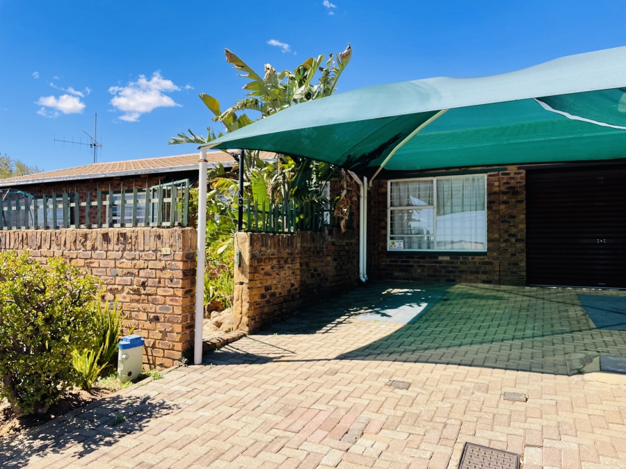 3 Bedroom Property for Sale in Boltonia Gauteng