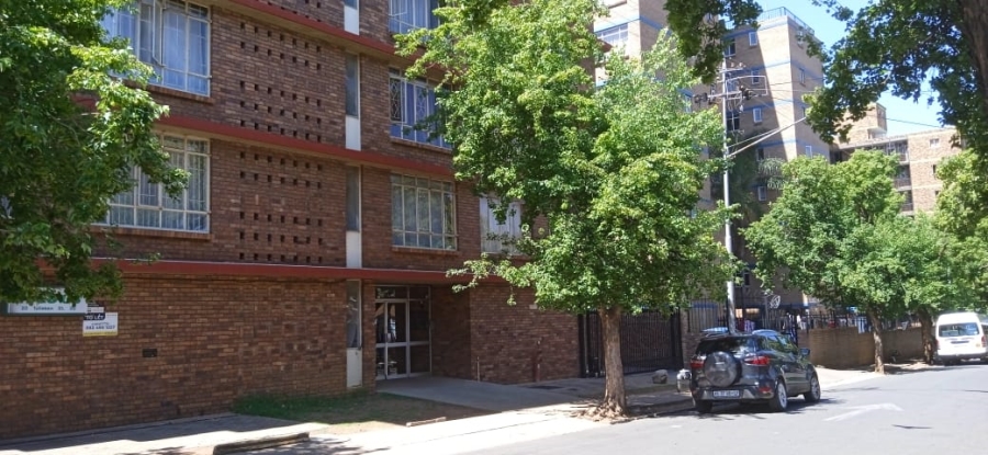 2 Bedroom Property for Sale in Berea Park Gauteng