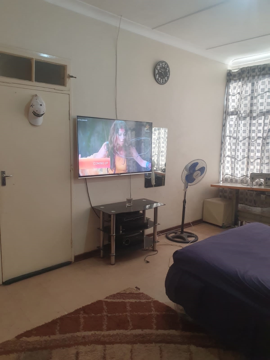 1 Bedroom Property for Sale in Sunnyside Gauteng