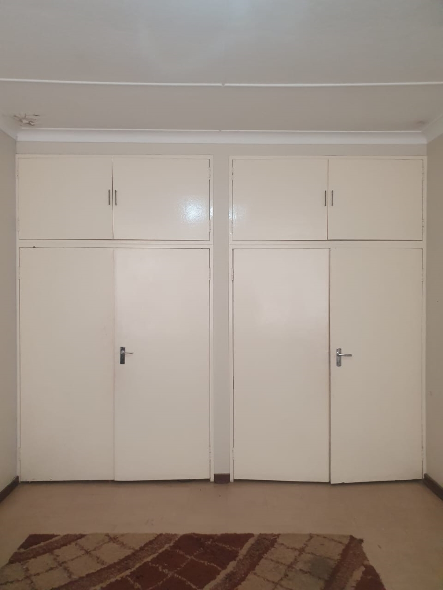 1 Bedroom Property for Sale in Sunnyside Gauteng