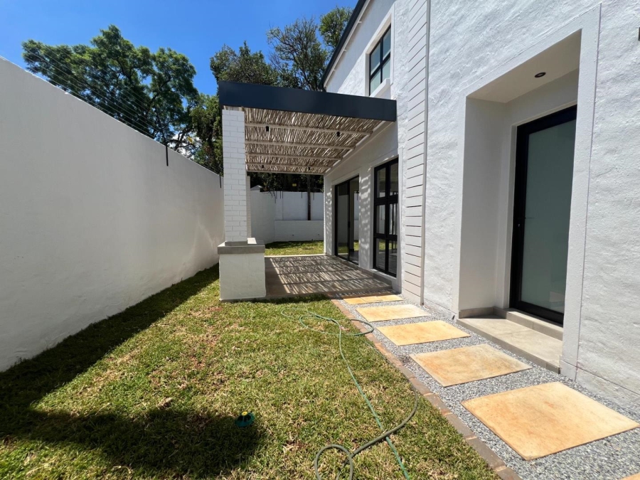 To Let 3 Bedroom Property for Rent in Dunkeld Gauteng