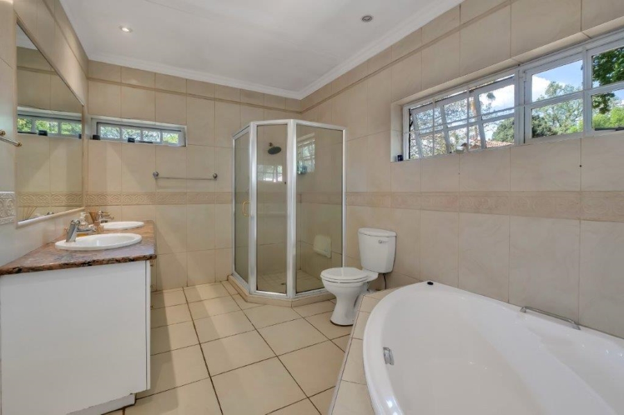 4 Bedroom Property for Sale in Bryanston East Gauteng