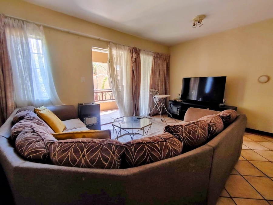 To Let 2 Bedroom Property for Rent in Eco Park Gauteng