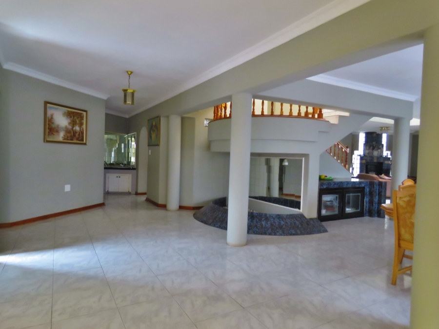 5 Bedroom Property for Sale in Lenasia South Gauteng