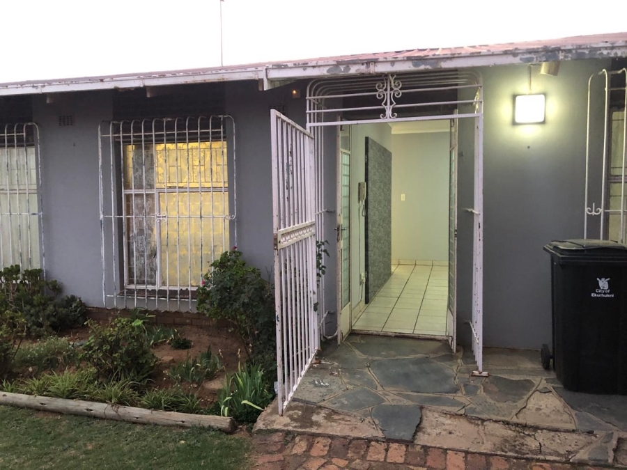 5 Bedroom Property for Sale in Impala Park Gauteng