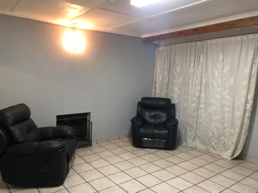 5 Bedroom Property for Sale in Impala Park Gauteng