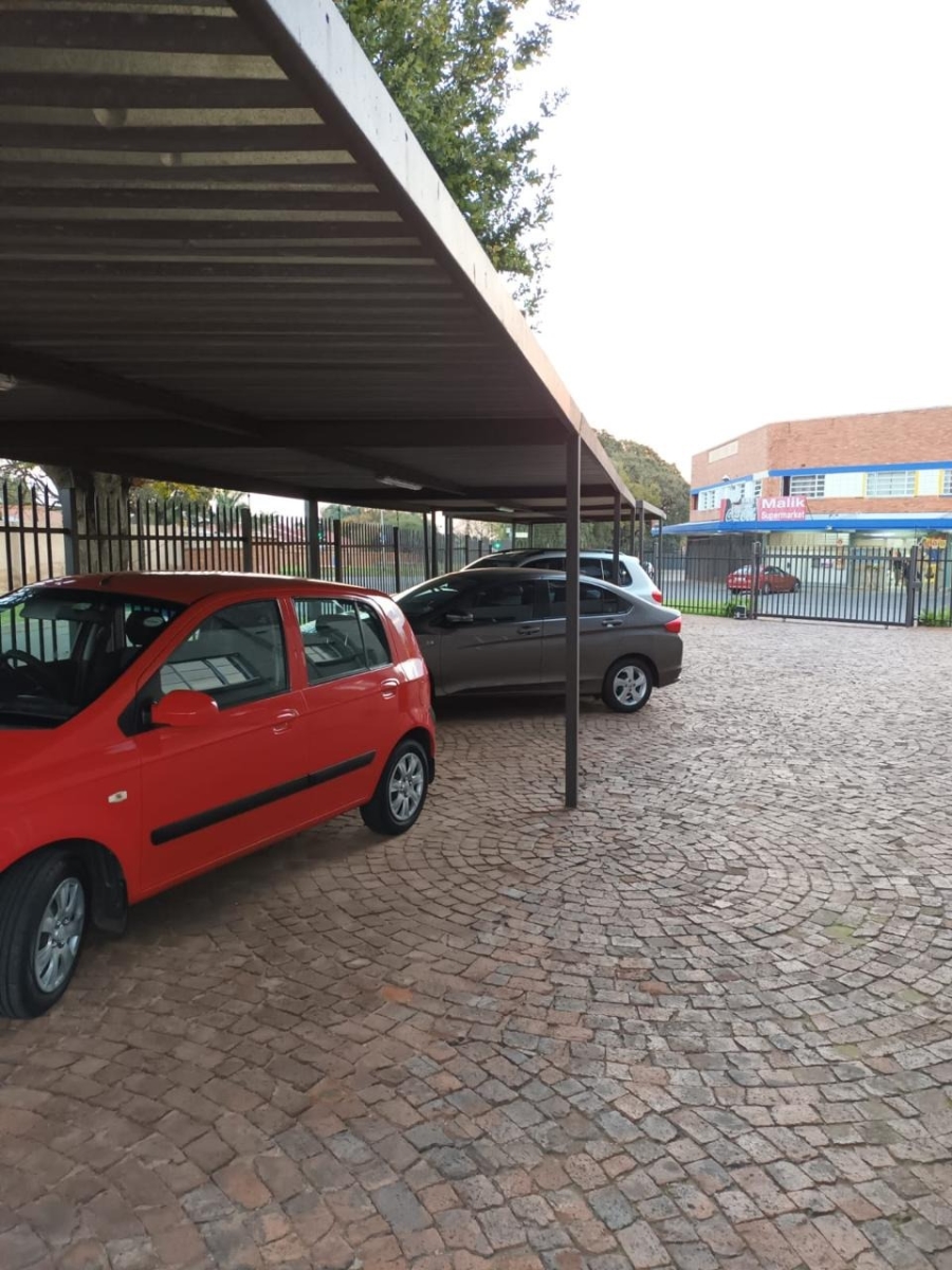 To Let 2 Bedroom Property for Rent in Dalview Gauteng