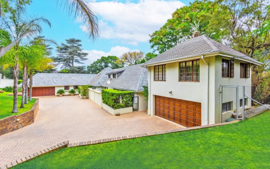 9 Bedroom Property for Sale in Bryanston Gauteng