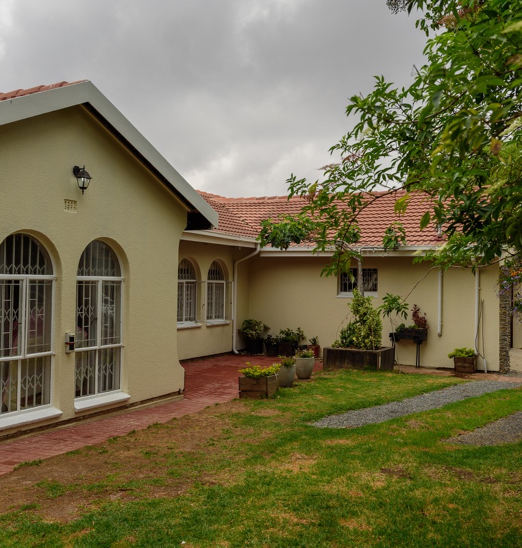 4 Bedroom Property for Sale in Glen Marais Gauteng